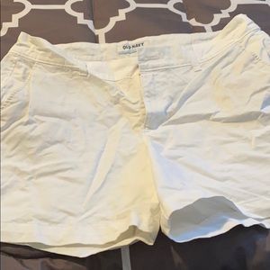 Old Navy white chino shorts 5 in.